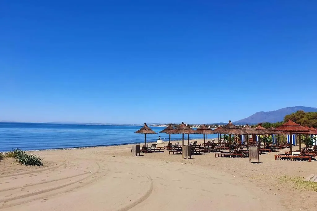 Large Ground Floor Apartment With Private Garden And Beach Access Estepona 0*,  Spain
