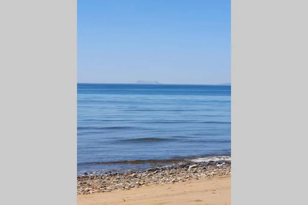Holiday home Large Ground Floor Apartment With Private Garden And Beach Access Estepona