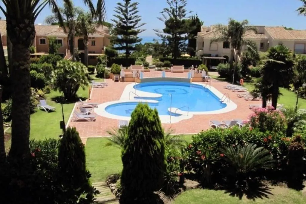 Holiday home Large Ground Floor Apartment With Private Garden And Beach Access Estepona
