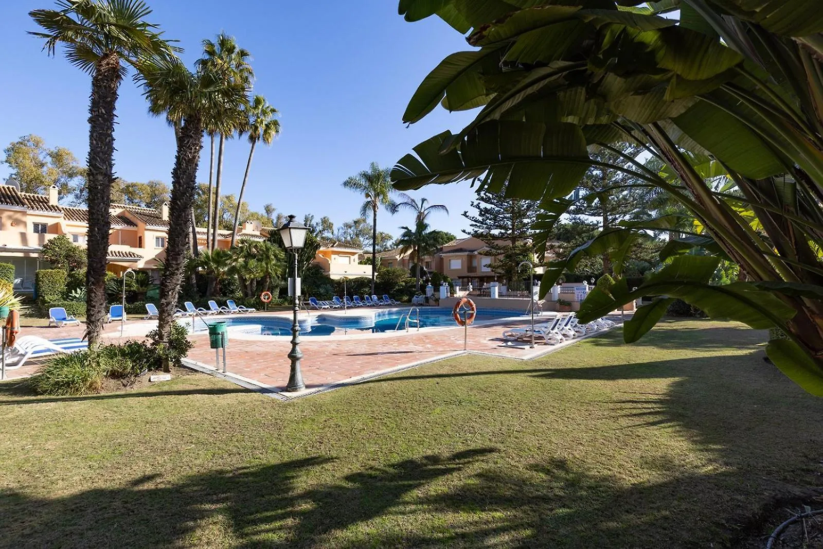 Holiday home Large Ground Floor Apartment With Private Garden And Beach Access Estepona